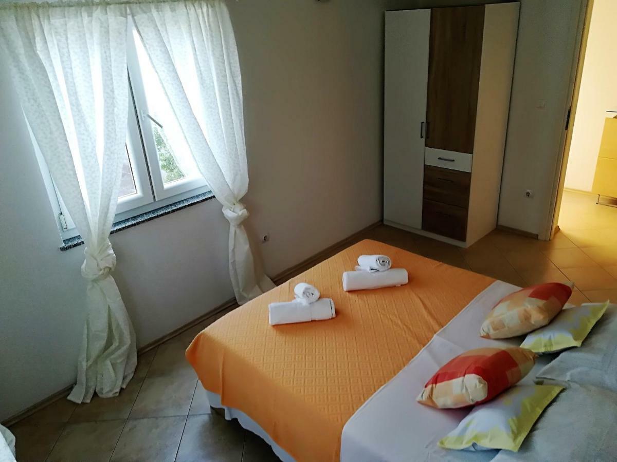 Apartman Rosanda 1 Premuda Экстерьер фото